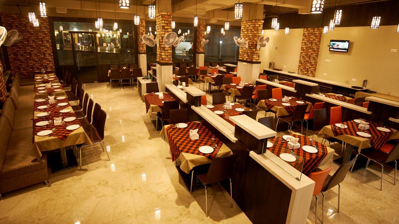Hotel Golden View Shirdi Buitenkant foto