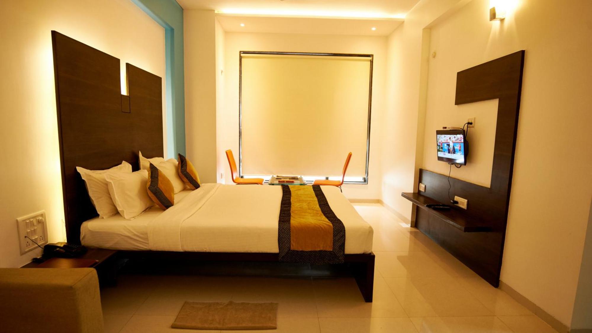 Hotel Golden View Shirdi Buitenkant foto