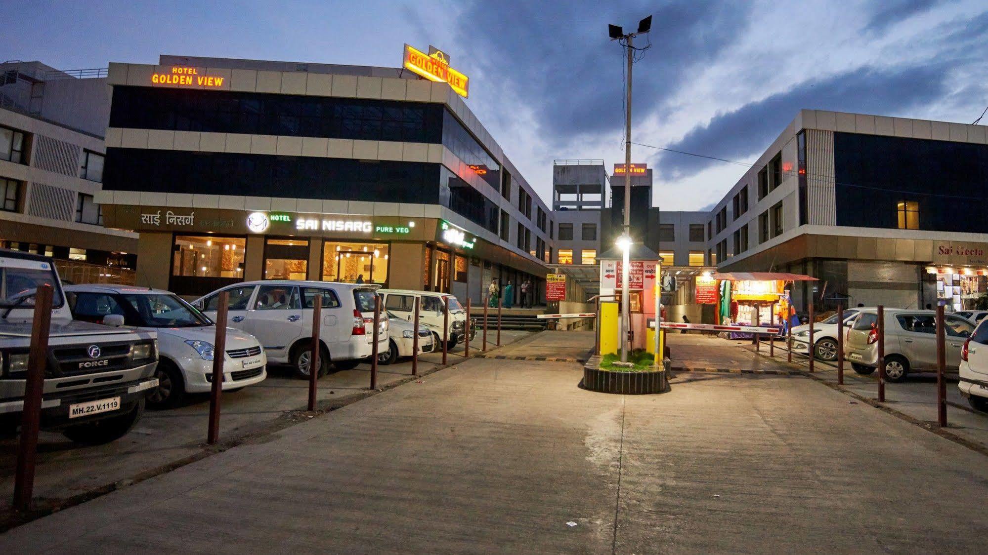 Hotel Golden View Shirdi Buitenkant foto